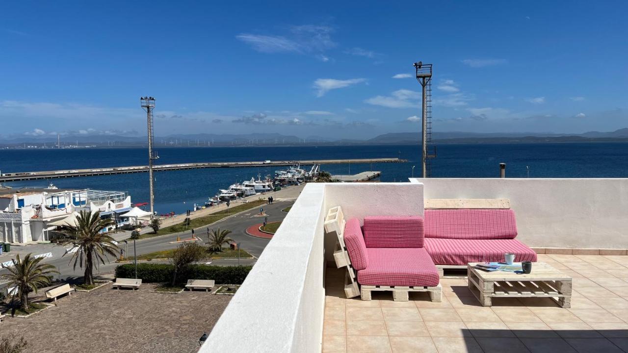 Attici Con Terrazzo Vista Mare Διαμέρισμα Calasetta Εξωτερικό φωτογραφία