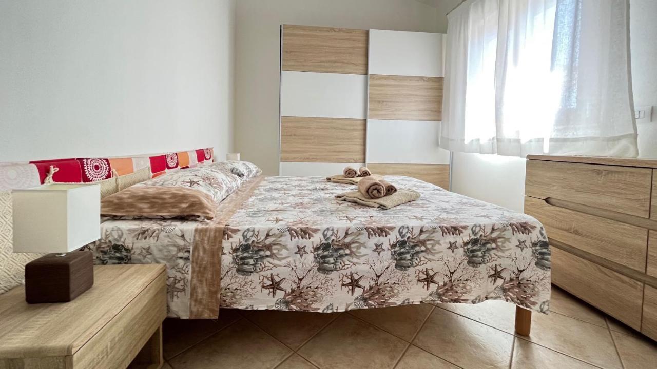 Attici Con Terrazzo Vista Mare Διαμέρισμα Calasetta Εξωτερικό φωτογραφία
