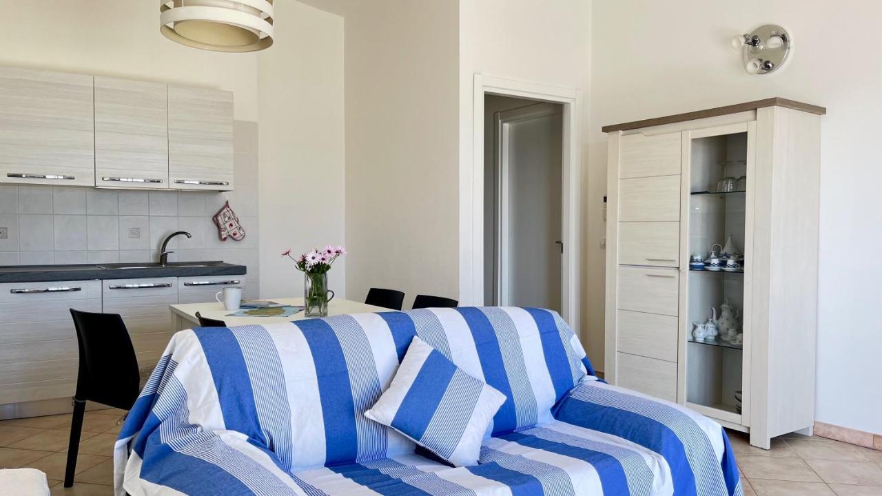Attici Con Terrazzo Vista Mare Διαμέρισμα Calasetta Εξωτερικό φωτογραφία
