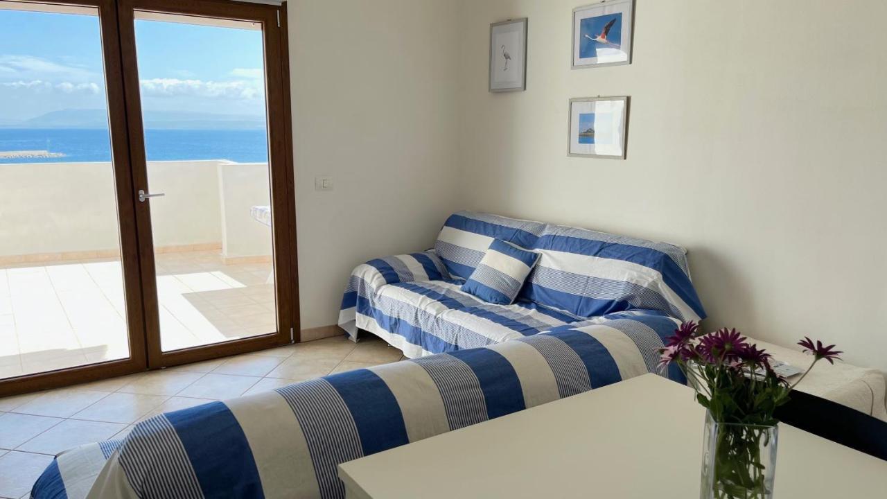 Attici Con Terrazzo Vista Mare Διαμέρισμα Calasetta Εξωτερικό φωτογραφία