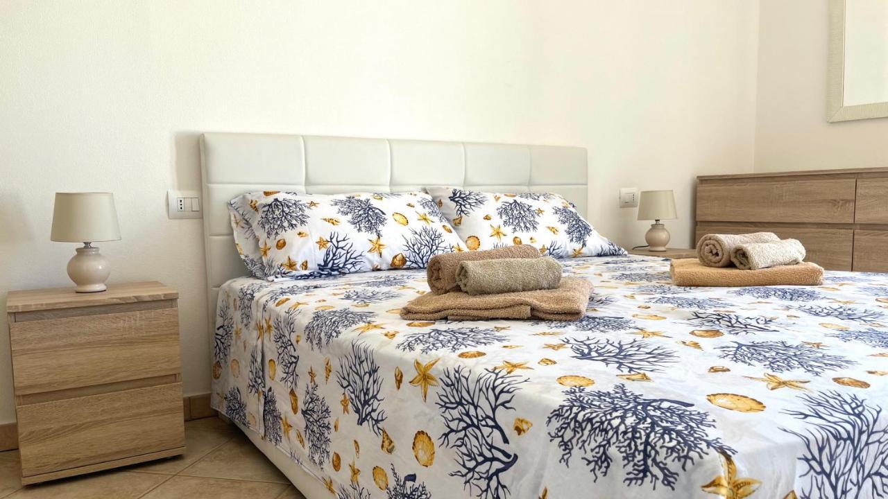 Attici Con Terrazzo Vista Mare Διαμέρισμα Calasetta Εξωτερικό φωτογραφία
