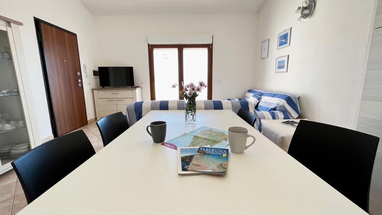 Attici Con Terrazzo Vista Mare Διαμέρισμα Calasetta Εξωτερικό φωτογραφία
