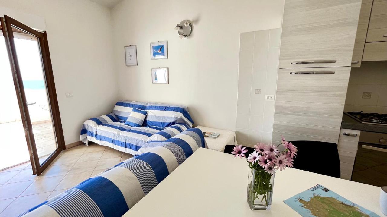 Attici Con Terrazzo Vista Mare Διαμέρισμα Calasetta Εξωτερικό φωτογραφία
