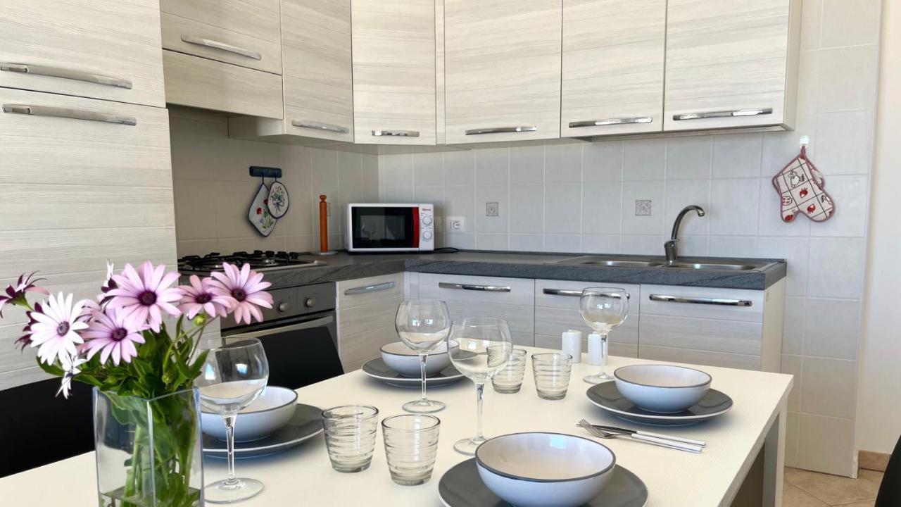 Attici Con Terrazzo Vista Mare Διαμέρισμα Calasetta Εξωτερικό φωτογραφία