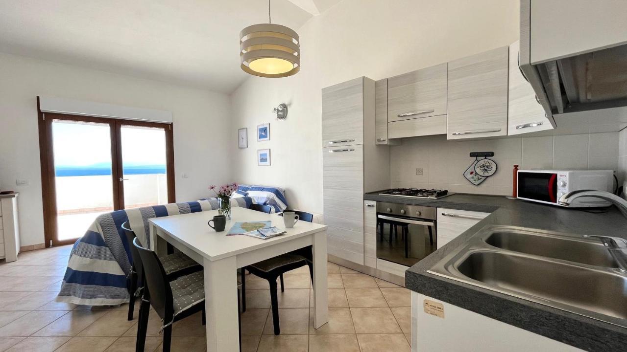 Attici Con Terrazzo Vista Mare Διαμέρισμα Calasetta Εξωτερικό φωτογραφία